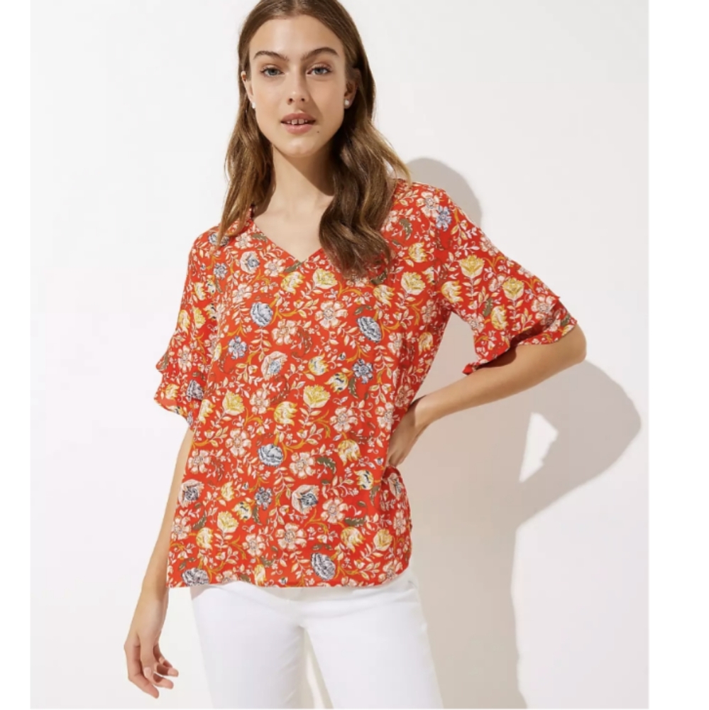 LOFT Floral V-Neck Flutter Top M